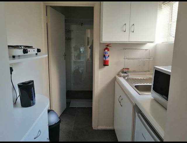 1 BEDROOM APARTMENT RENTED IN ST GEORGES PARK